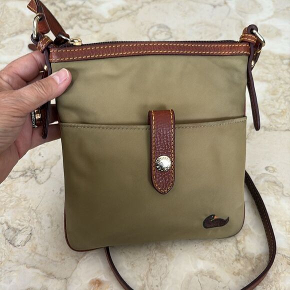 Dooney & Bourke Crossbody Bag Nylon & Leather Duck Logo - Picture 5 of 16